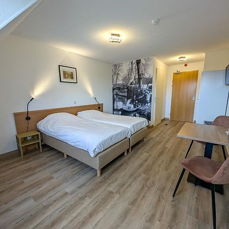 Hotel B&B D'Olde Smidse Гитхорн Экстерьер фото